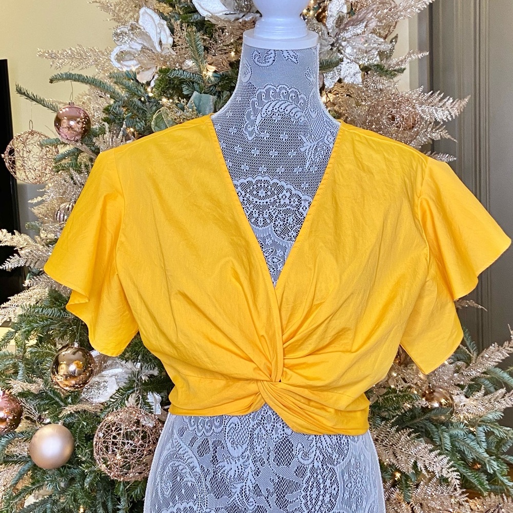 Yellow gold cropped tie top